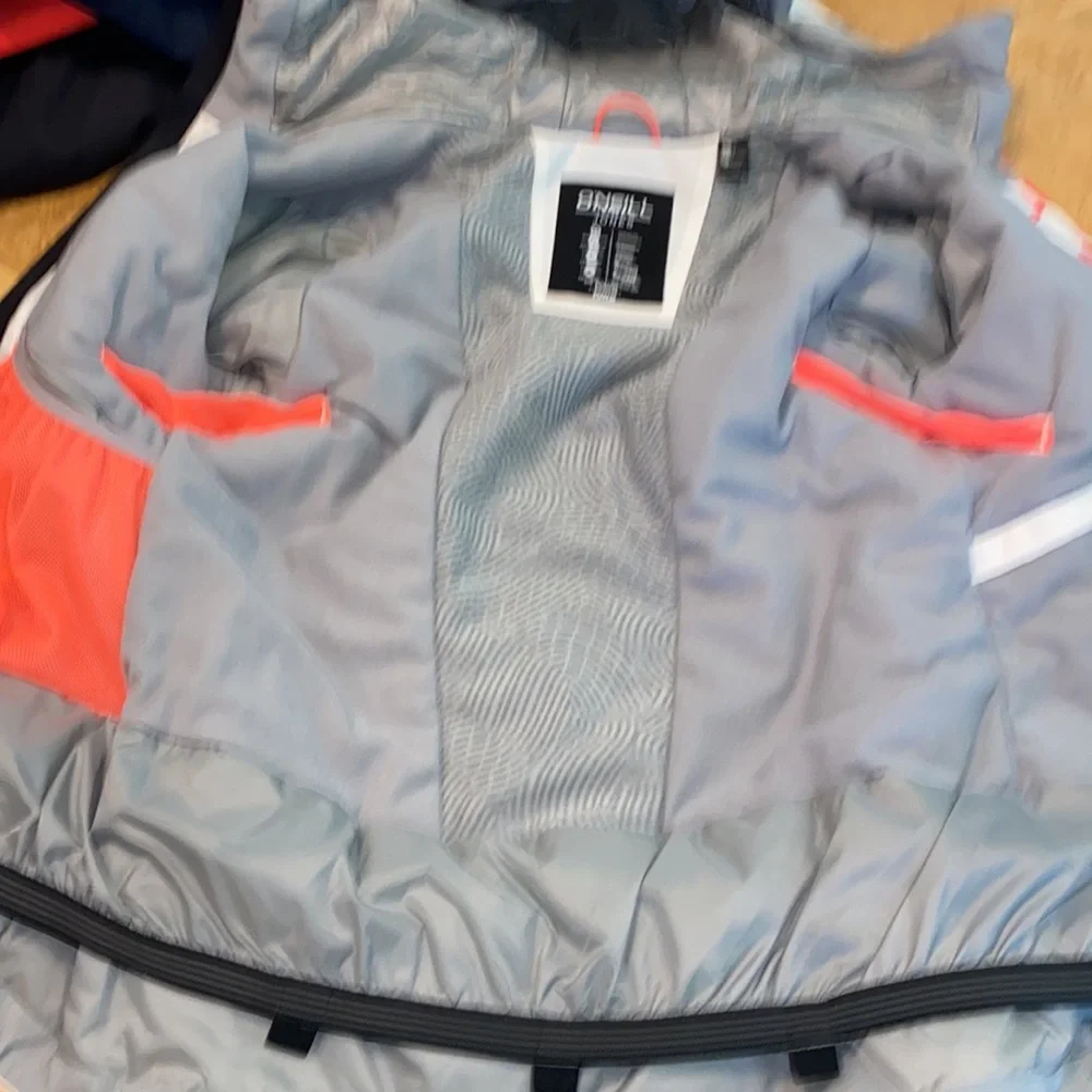 NWT!! O’Neill Women’s Insulated Waterproof Ski Jacket Size Small - Picture 16 of 16